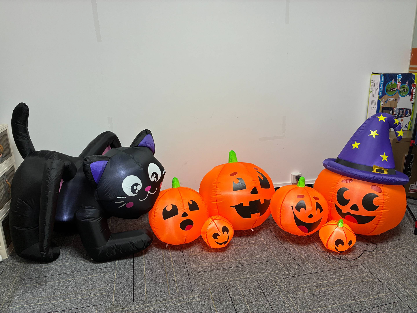 Yexmas Halloween Inflatables,Pumpkin Outdoor Decoration with Black Cat, Blow Up Inflatables Yard Decorations with LEDs for Party Yard Lawn Garden Decor