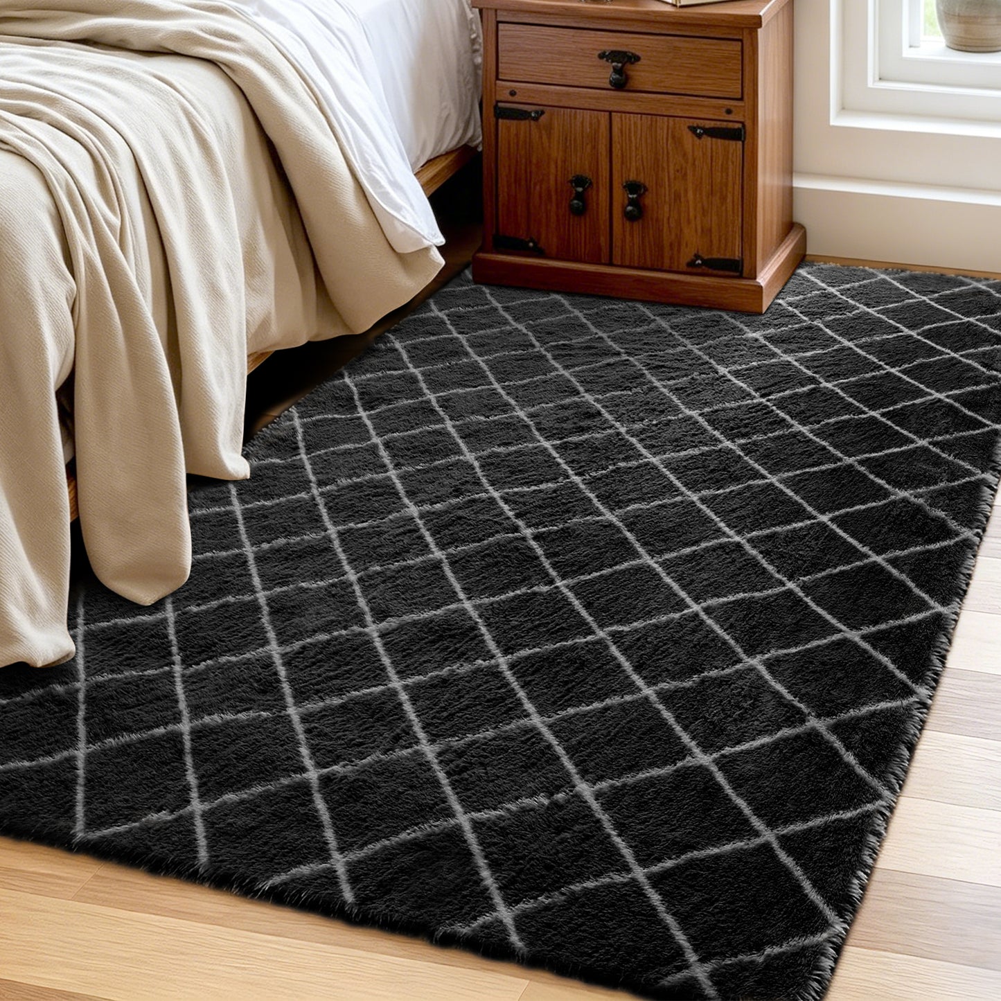 CozyDesg Shag Area Rugs,4'x6' Soft Fluffy Shaggy Carpet for Living Room,Large Rug for Bedroom Dining Room Home Decor Room Decor,Black & White